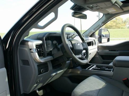 New 2026 Ford F350 XLT w/ XLT Premium Package image 15