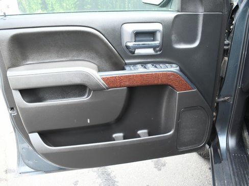 Used 2017 GMC Sierra 1500 SLE image 13