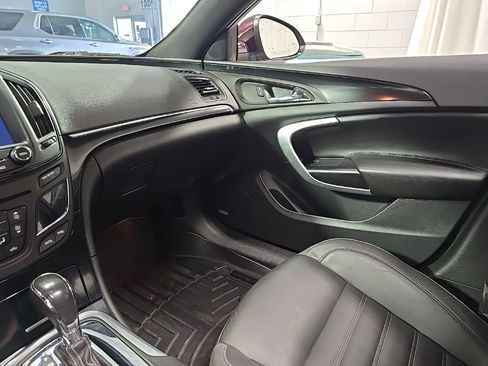 Used 2017 Buick Regal GS w/ Driver Confidence Package #1 AWD/4WD image 32