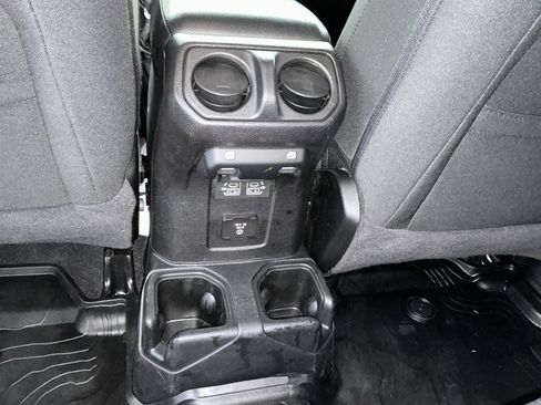 Used 2021 Jeep Wrangler Unlimited Sport image 26