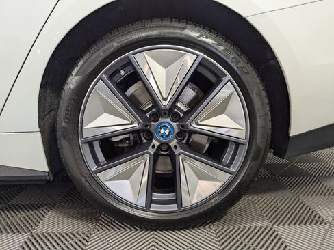 Used 2023 BMW i4 eDrive40 w/ Premium Package image 27