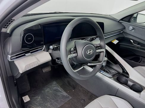 New 2026 Hyundai Elantra Limited image 8