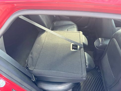 Used 2023 Hyundai Elantra Limited FWD image 45