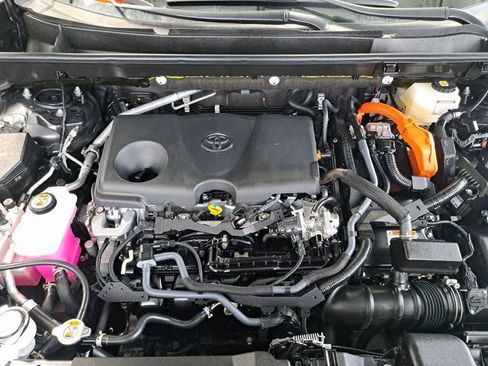 Used 2025 Toyota RAV4 XLE image 26