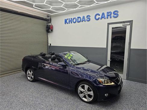 Used 2011 Lexus IS 250C image 12