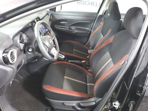 Certified 2025 Nissan Versa SR w/ Trunk Package image 17