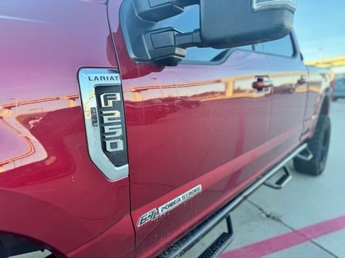 Used 2019 Ford F250 Lariat w/ Lariat Ultimate Package image 3