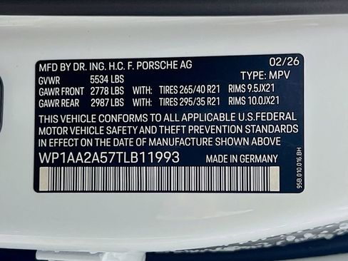 New 2026 Porsche Macan Base image 34