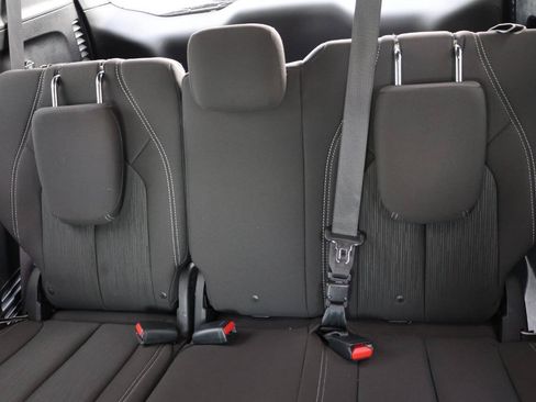 Used 2018 Chrysler Pacifica Touring Plus w/ S Appearance Package FWD image 17