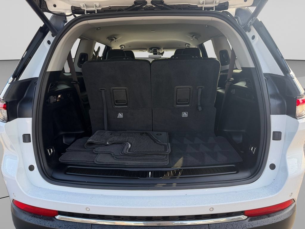 Used 2023 Jeep Grand Cherokee L Limited AWD/4WD image 19
