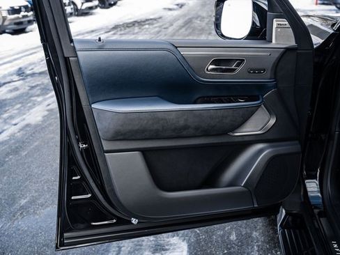 New 2026 INFINITI QX80 4WD image 16