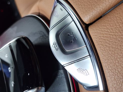 Used 2021 Mercedes-Benz E 450 4MATIC Cabriolet image 36
