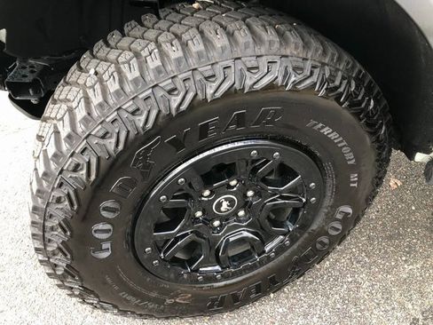 Used 2024 Ford Bronco Wildtrak image 27