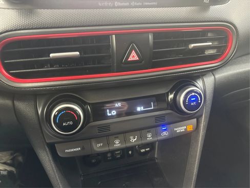 Used 2019 Hyundai Kona Ultimate FWD image 36