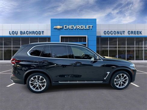 Used 2024 BMW X5 sDrive40i image 9