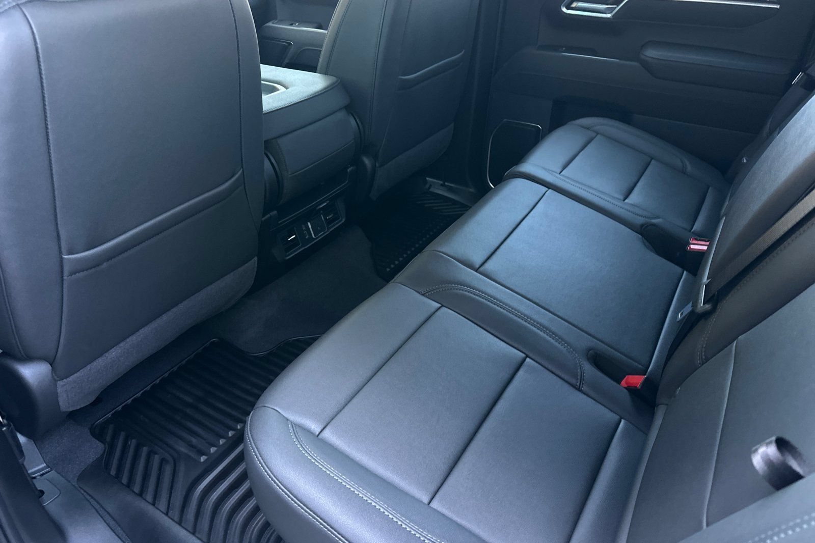 New 2026 Chevrolet Silverado 1500 LT w/ Leather Package AWD/4WD image 12