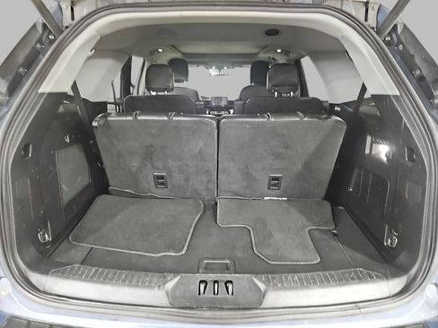 Used 2021 Ford Explorer Limited w/ Hybrid Equipment Group 310A AWD/4WD image 17