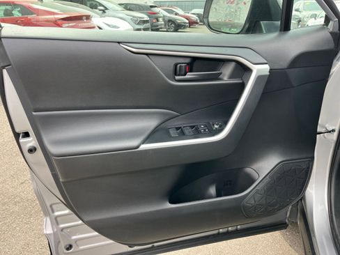 Used 2025 Toyota RAV4 LE image 20