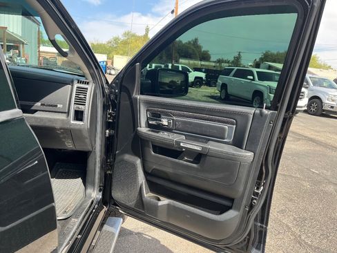 Used 2014 RAM 1500 Limited AWD/4WD image 18