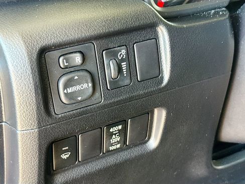 Used 2017 Toyota 4Runner SR5 RWD image 11