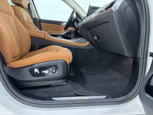 Certified 2023 BMW X7 xDrive40i w/ Premium Package image 23