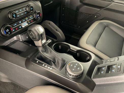 New 2026 Ford Bronco Outer Banks w/ Sasquatch Package AWD/4WD image 19