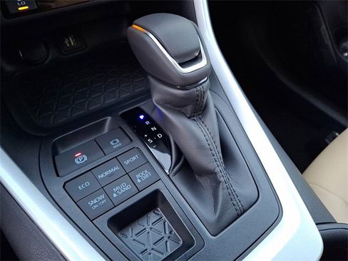 New 2025 Toyota RAV4 XLE Premium image 10