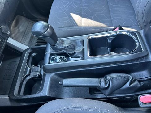 Used 2016 Toyota Tacoma TRD Sport w/ Premium & Technology Package RWD image 36