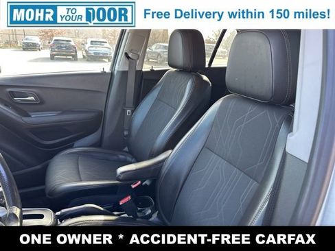 Used 2020 Chevrolet Trax LT w/ Redline Edition image 9