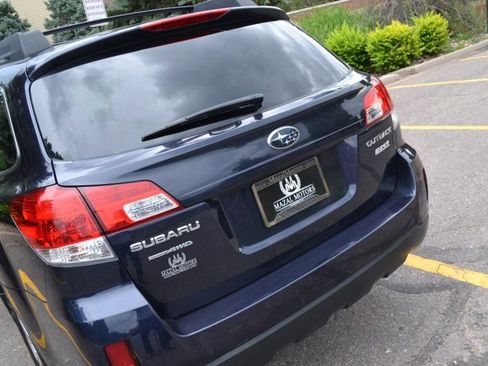 Used 2012 Subaru Outback 2.5i Premium w/ All-Weather Pkg image 11
