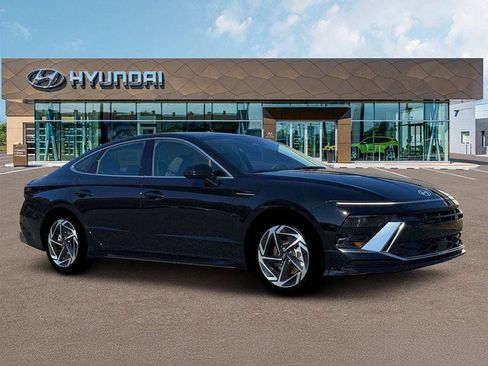 New 2026 Hyundai Sonata SEL FWD image 10