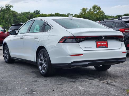 Used 2024 Honda Accord EX image 5