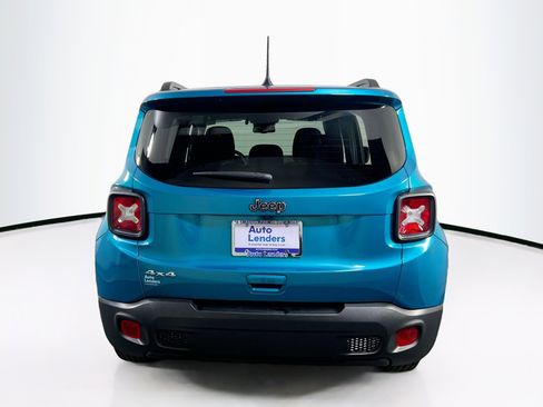 Used 2022 Jeep Renegade Latitude w/ Convenience Group AWD/4WD image 6