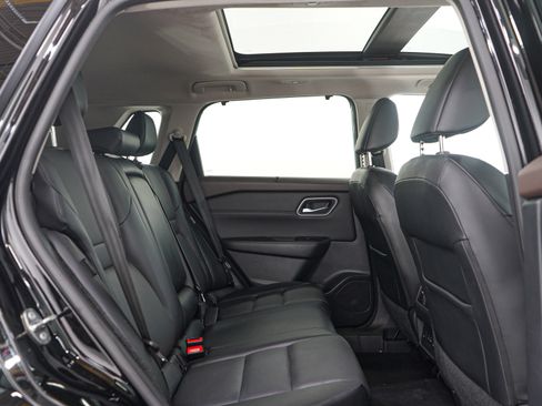 Used 2021 Nissan Rogue SV AWD/4WD image 15
