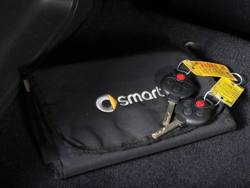 Used 2009 smart fortwo BRABUS RWD image 7