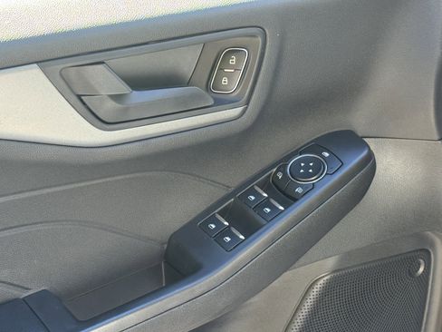 Used 2025 Ford Escape Active image 13