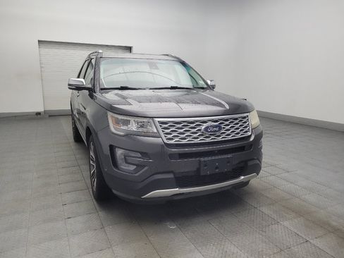Used 2017 Ford Explorer Platinum AWD/4WD image 13