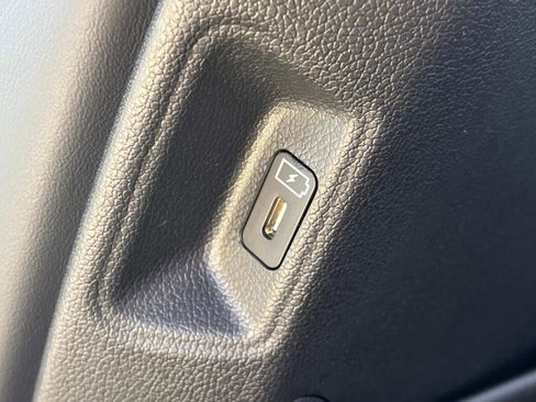 New 2025 Kia Sorento S FWD image 18
