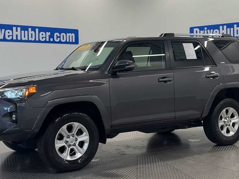 Used 2022 Toyota 4Runner SR5 Premium w/ Moonroof Package AWD/4WD image 4
