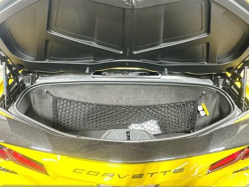 Used 2025 Chevrolet Corvette Stingray Premium Conv w/ Z51 Performance Package RWD image 27