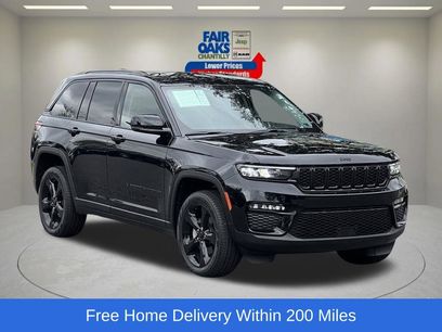 Used 2023 Jeep Grand Cherokee Limited w/ Black Appearance Package
