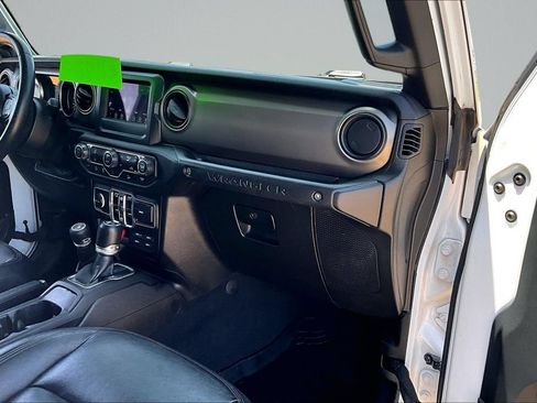 Used 2018 Jeep Wrangler Unlimited Sport S AWD/4WD image 14