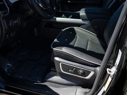 New 2026 RAM 1500 Laramie w/ Night Edition image 18