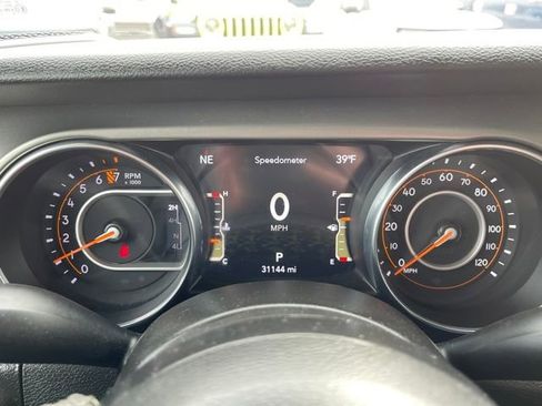 Used 2023 Jeep Gladiator Willys image 15