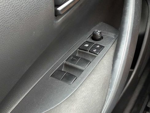 Used 2023 Toyota Corolla LE FWD image 21