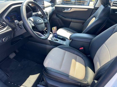 Used 2022 Ford Escape Titanium w/ Titanium Elite Package image 7