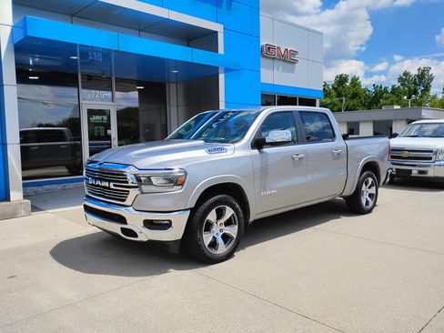 Used 2022 RAM 1500 Laramie AWD/4WD image 13