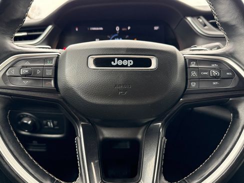 Used 2021 Jeep Grand Cherokee L Laredo w/ Luxury Tech Group I image 25