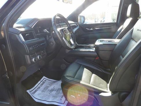 Certified 2022 GMC Yukon XL Denali w/ Denali Premium Package AWD/4WD image 14