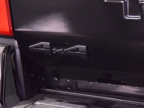 Used 2025 Toyota Tacoma TRD Sport image 13